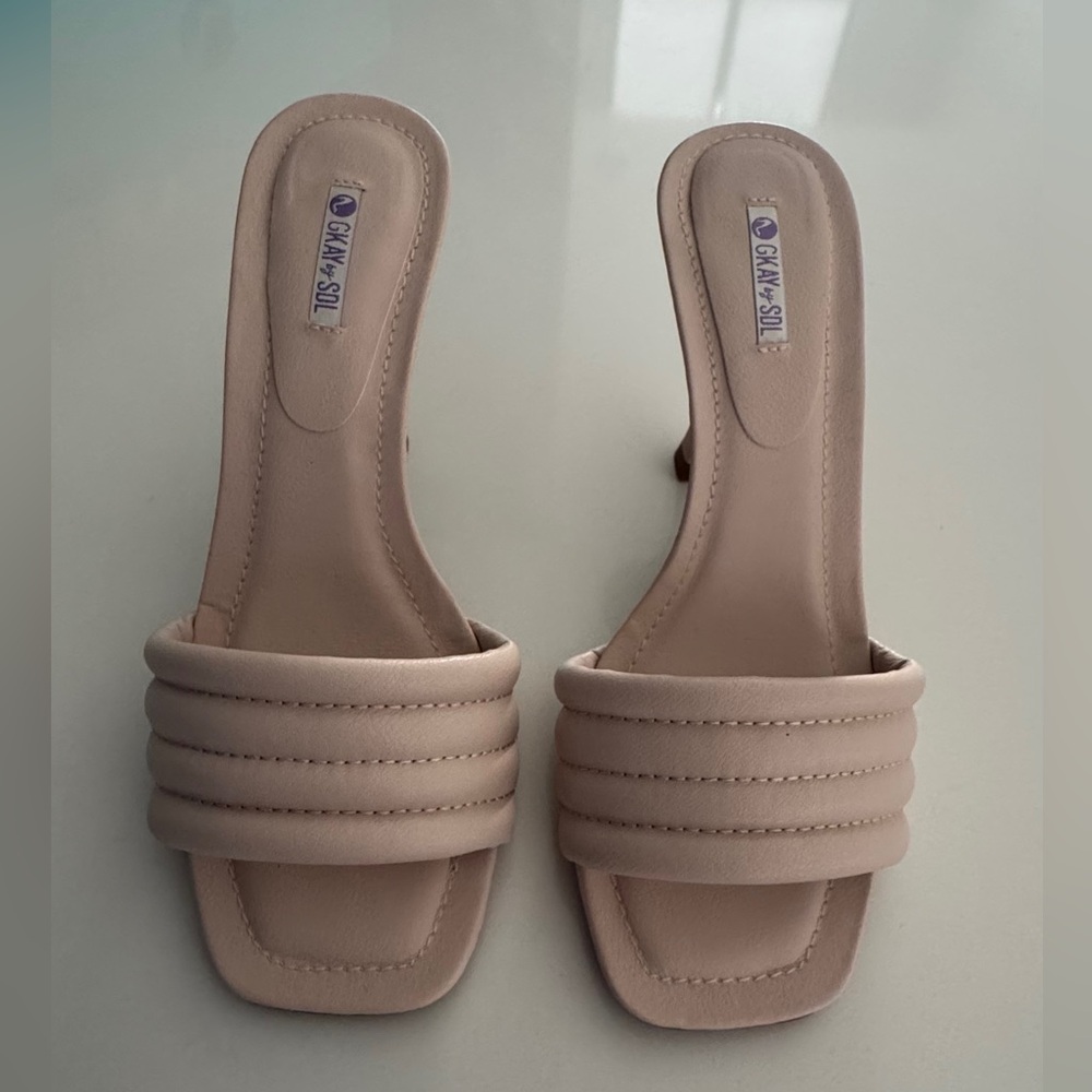 Cushion Strap Tan Leather Heels Mules Backless size 6 summer girly neutral chic